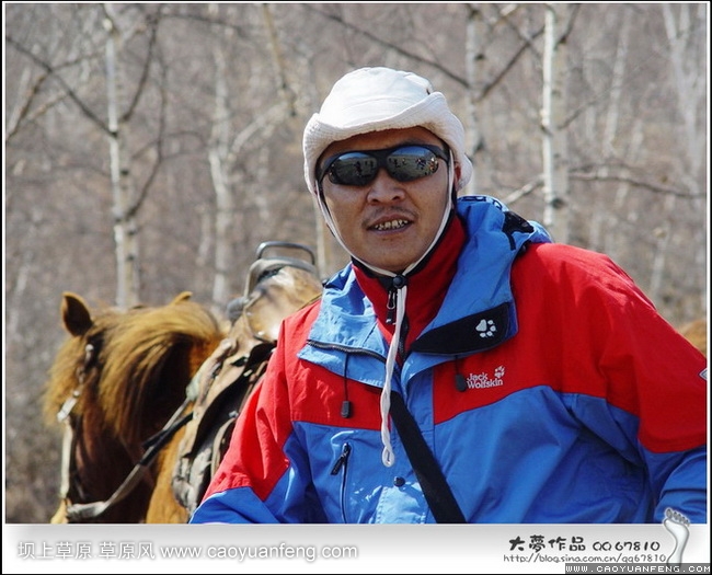 徒步穿越庫布其沙漠之 五一壩上
