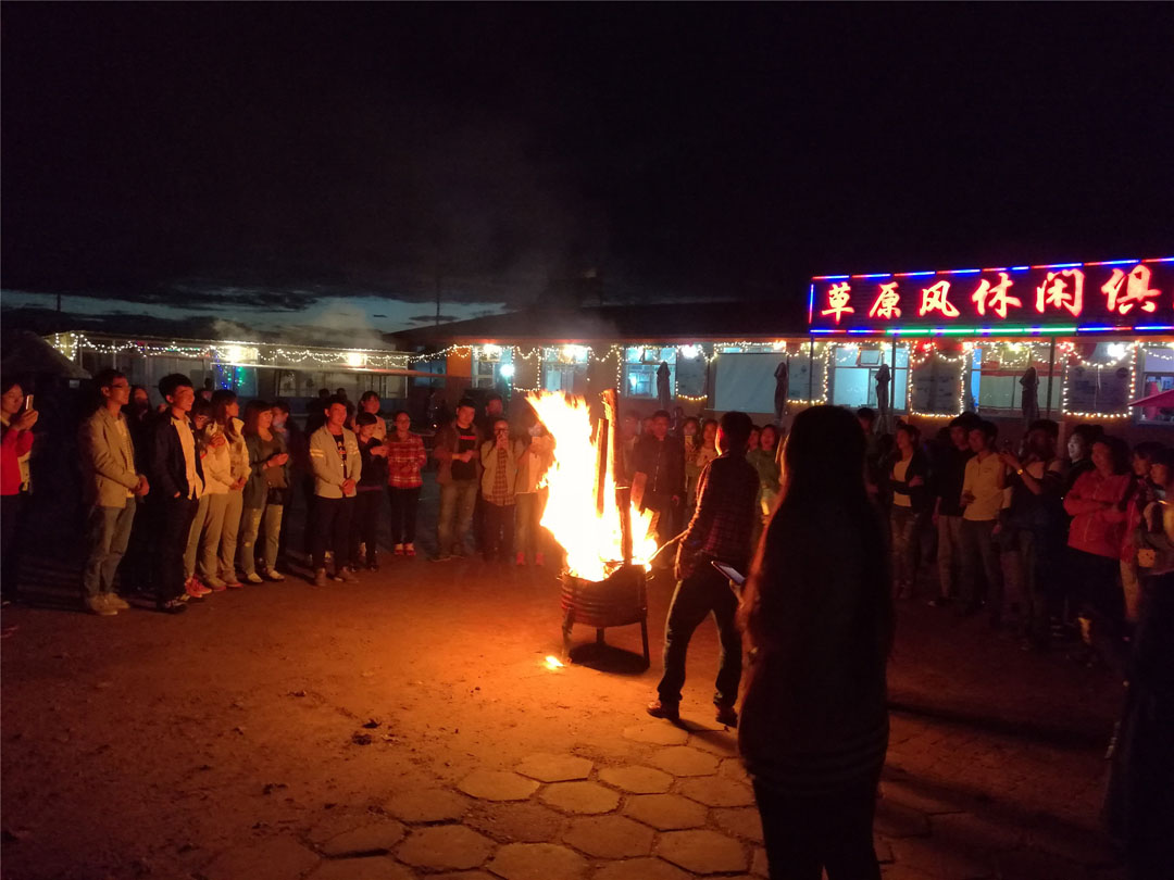 箭牌衛(wèi)?。ū本┕荆┝鷫紊先請F(tuán)建活動
