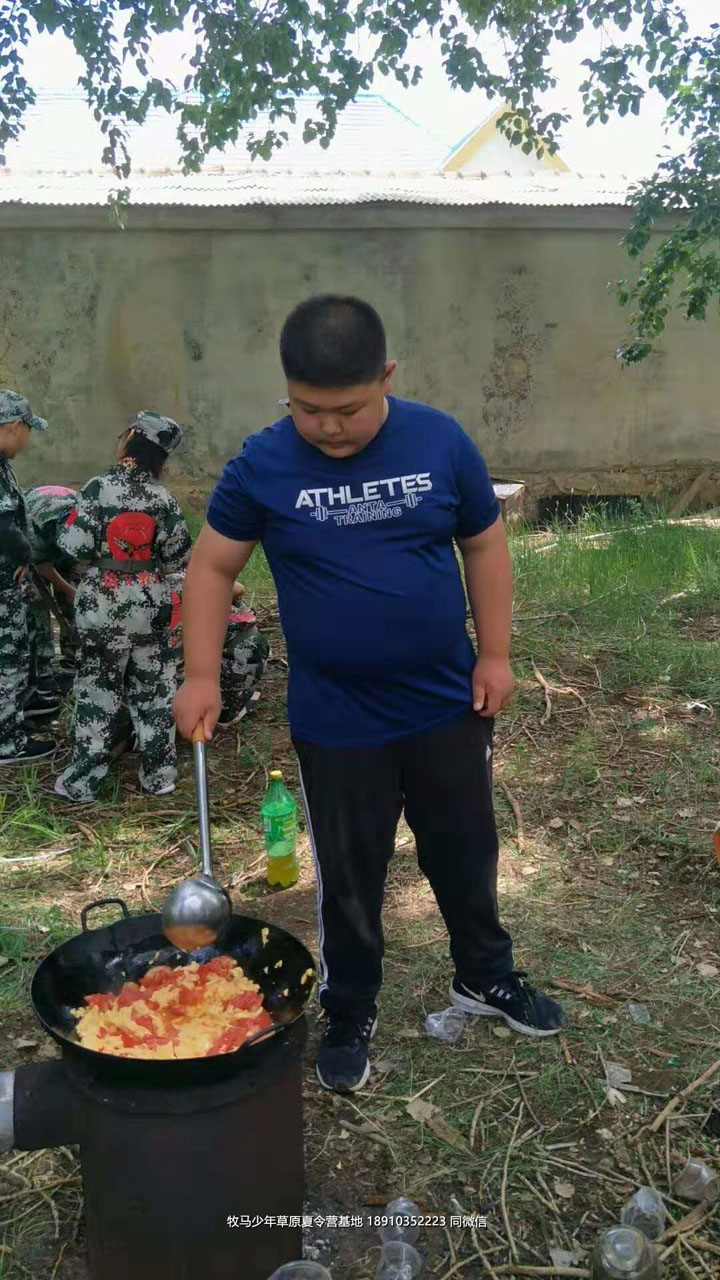 伯文教育草原軍事夏令營(yíng)