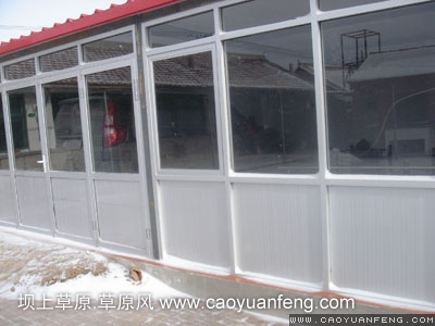 壩上農(nóng)家院餐廳