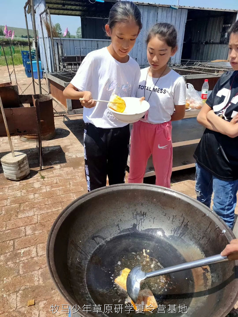 唐山蠢魚親子書屋草原夏令營