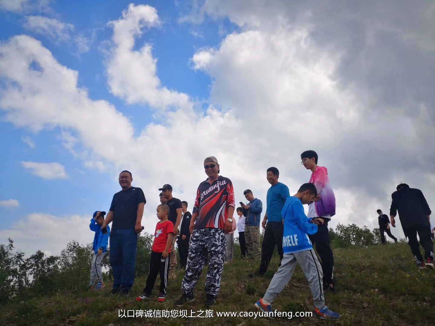 越野E族東營(yíng)飛凡戶外壩上草原越野穿越