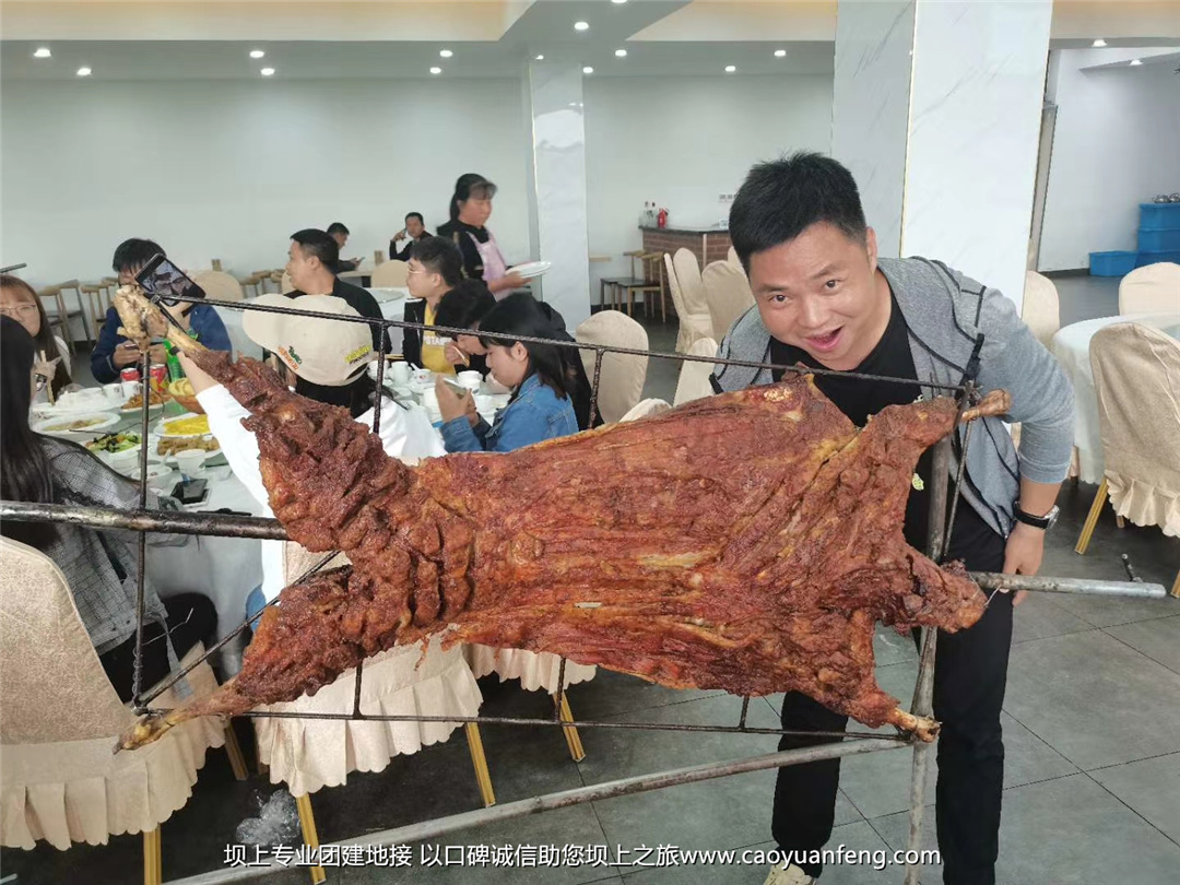 嘉華銘公司壩上草原團(tuán)建拓展