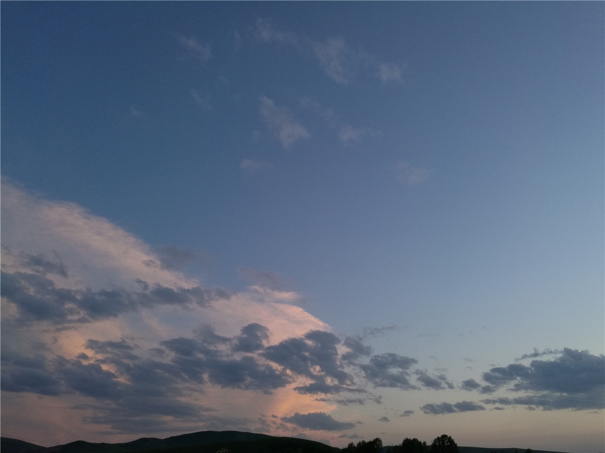草原風門前 夕陽 落日 祥云