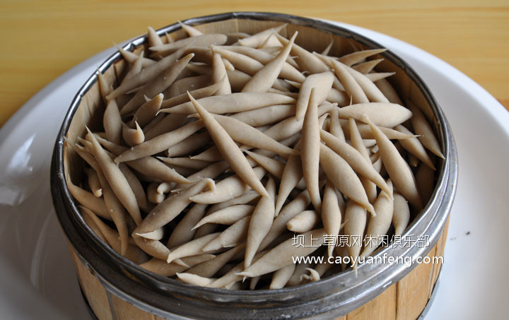壩上莜面魚子,莜面制作方法之一,像小魚一樣